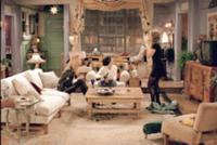 Кадры из телесериала 'Друзья' (Friends). На фото -