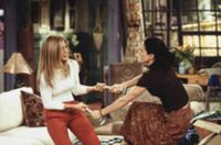 Кадры из телесериала 'Друзья' (Friends). На фото -