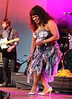 GREAT TEW, OXFORD, ENGLAND - Martha Reeves at the 