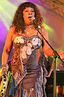 GREAT TEW, OXFORD, ENGLAND - Martha Reeves at the 