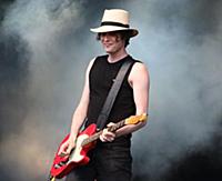 GREAT TEW, OXFORD, ENGLAND - The Fratellis at the 