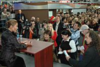 Подборка фотографий российской поп-певицы Жанны Фр