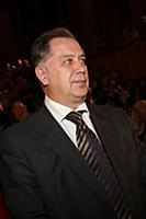 Народному артисту СССР, лауреату множества наград 