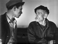 Кадр из фильма 'Последний хлеб', СССР, 1963. На фо