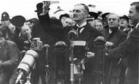 Премьер-министр Великобритании Невилл Чемберлен (N