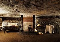 NATIONAL PICTURES

Spooky sightseers can spend H
