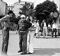 Съемки фильма «Портрет с дождем», (1977). На фото: