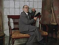 Кадр из фильма: 'Покровские ворота', (1982). На фо