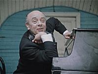 Кадр из фильма «Покровские ворота», (1982). На фот