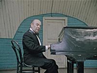 Кадр из фильма «Покровские ворота», (1982). На фот