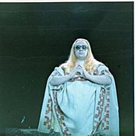Кадр из фильма «Маяковский смеется», (1975). На фо
