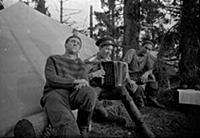 Кадр из фильма «Хозяин тайги», (1968). На фото: Вл