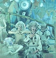 Кадр из фильма «Мама», (1976).