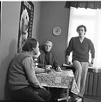 Кадры из фильма «Мой любимый клоун», (1986). На фо