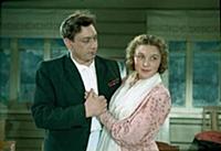 Кадр из фильма «Свадьба с приданым», (1953). На фо