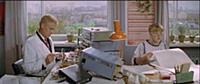 Кадр из фильма «Где находится нофелет», (1987). На