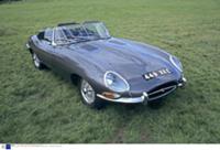 Автомобиль марки 'Jaguar E-Type'
