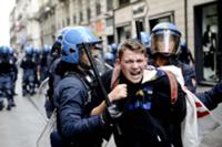 Студенческий протест закончился массовой дракой