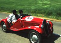 Легендарная Mille Miglia - гонка '1000 миль'. На т