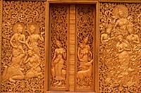 Лаос, 2004. На фото - дверь храма (Wat Xieng Thong