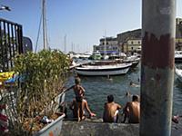 Italy / Campania / Naples / 2015 / Local bathers b