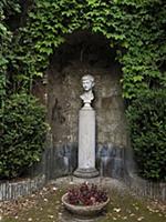 Italy / Campania / Naples / 2015 / Grave of 1st ce