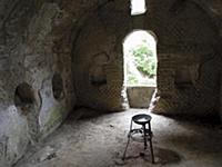 Italy / Campania / Naples / 2015 / Grave of 1st ce