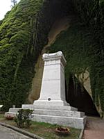 Italy / Campania / Naples / 2015 / Grave of 19th c