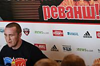 Денис Лебедев во время открытой тренировки перед с