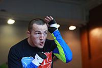 Денис Лебедев во время открытой тренировки перед с