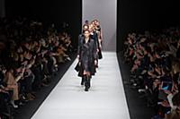Показ Guy Laroche осень/зима 2015-2016. Неделя мод