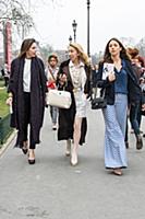 Стритстайл перед показом Chanel. Неделя моды в Пар