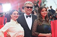 Александр Стриженов и Екатерина Стриженова с дочер
