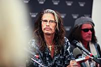 Стивен Тайлер и группа Aerosmith (Джо Перри, Том Х