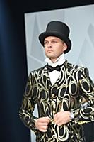 Модель. Международная выставка головных уборов и а