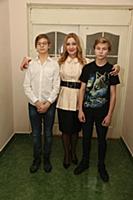 Анна Тихонова с детьми Вячеславом и Георгием. Откр