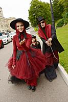 Марина Ичетовкина, Владимир Левкин с дочерью Никой