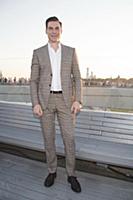 Дмитрий Дюжев. «Парящий» показ Валентина Юдашкина 