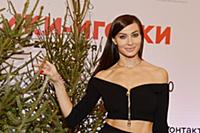 Ирина Йовович. Премьера фильма «Елки-Иголки». Режи