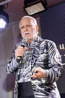 Советский и российский эстрадный певец Бедрос Кирк